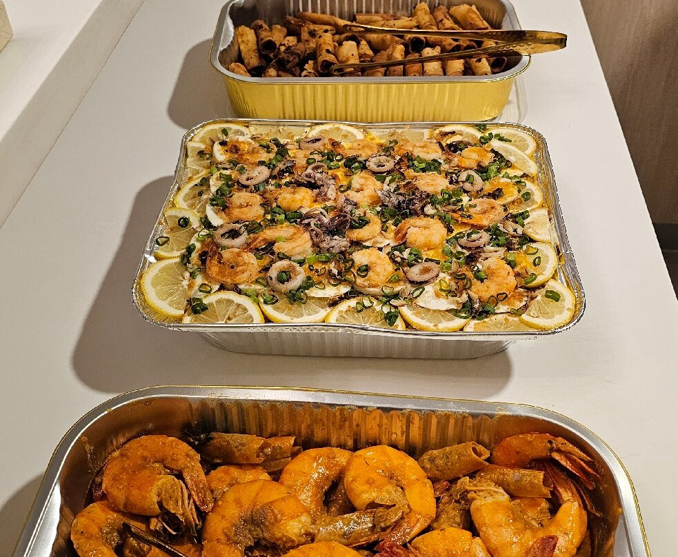 Waterfront Hotel & Apartments