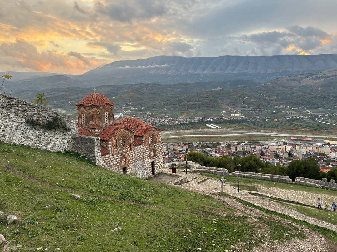 Visit Albania Tour Operator-培拉特必去景点