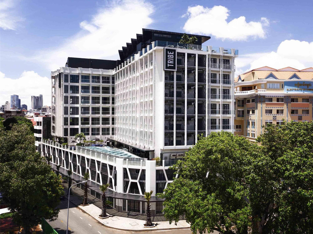 雅高芮族金边邮政广场酒店