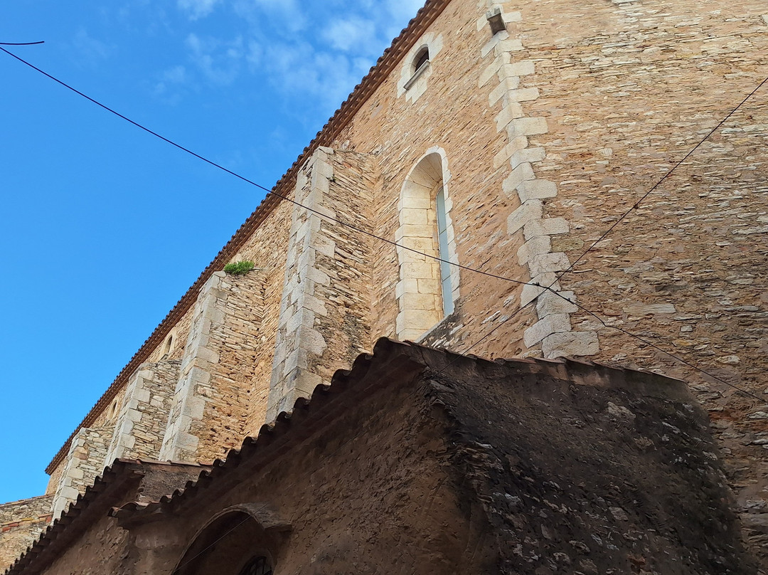 Parroquia de Sant Pere i Santa Reparada-贝格必去景点