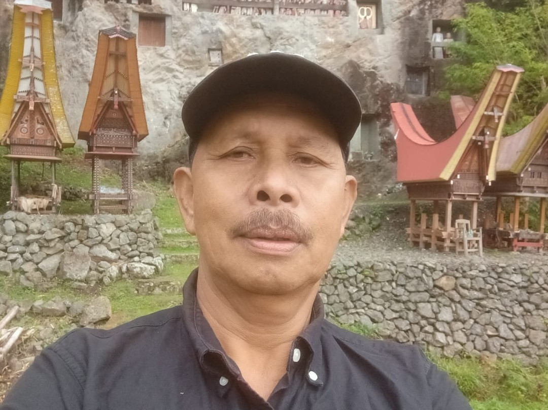 Tana Toraja Tours with Luther-兰特包必去景点
