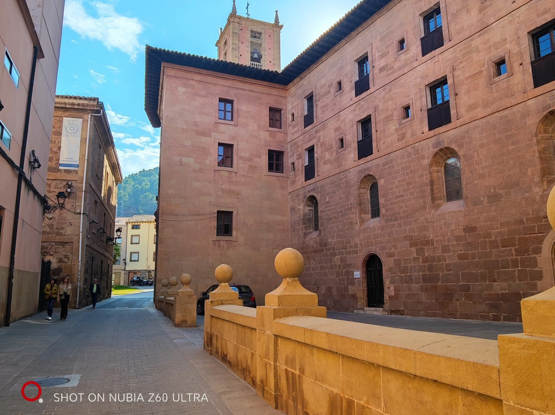Monasterio de Santa Maria La Real-纳赫拉必去景点
