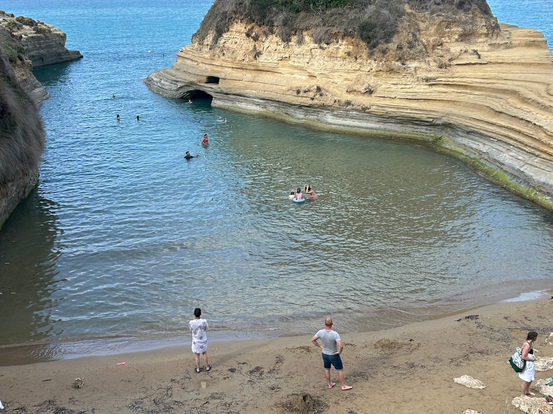 Socrates Hotel and The Rock Restaurant主图