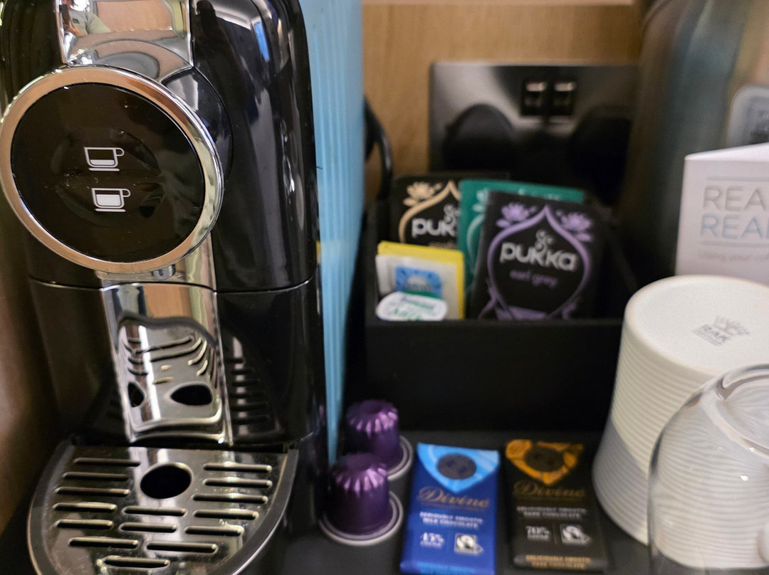 Premier Inn Luton (Airport) hotel主图