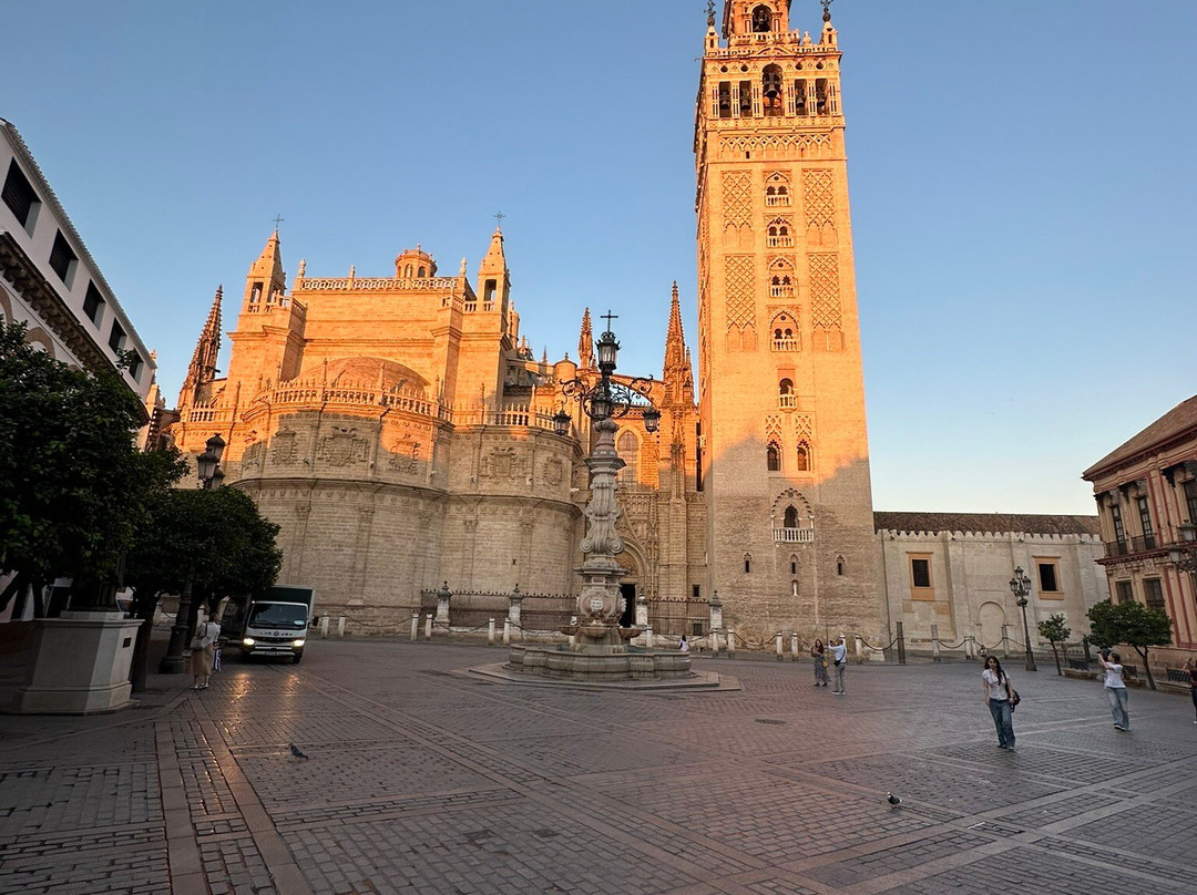 Plaza del Triunfo-塞维利亚必去景点