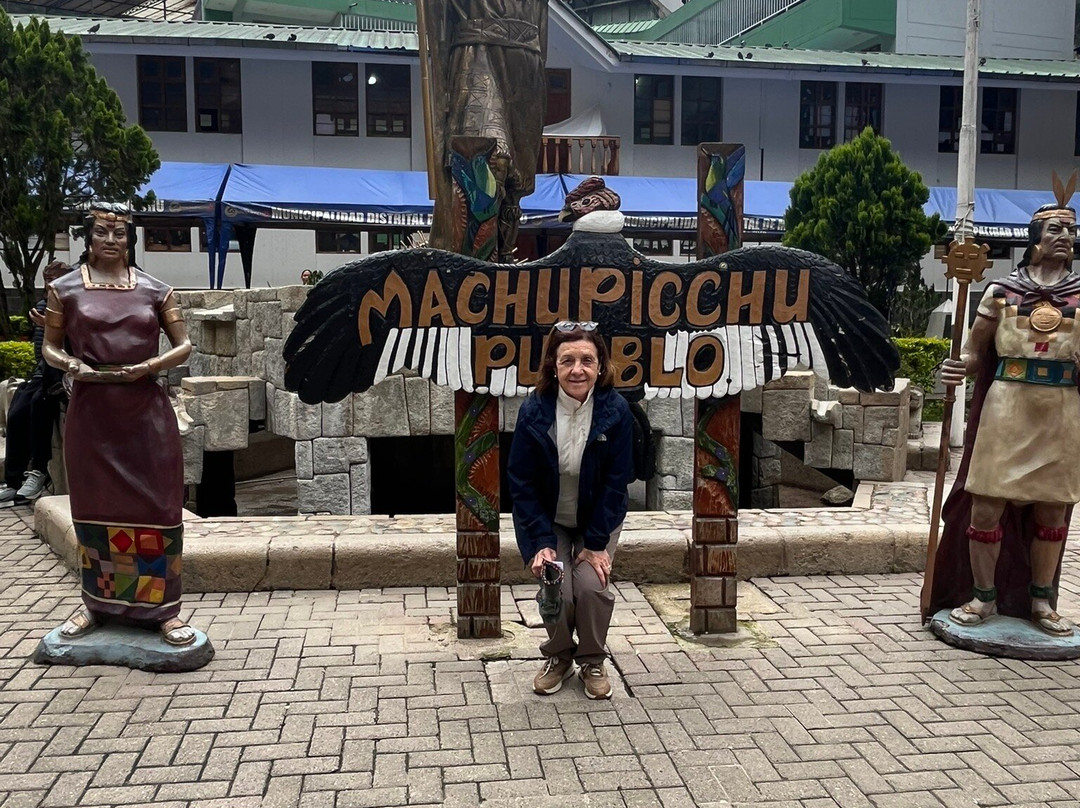 Plaza Manco Capac-温泉镇必去景点