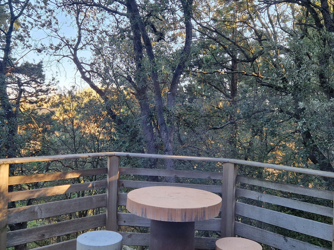 Les Cabanes Dans Les Bois  Logis Hôtel主图