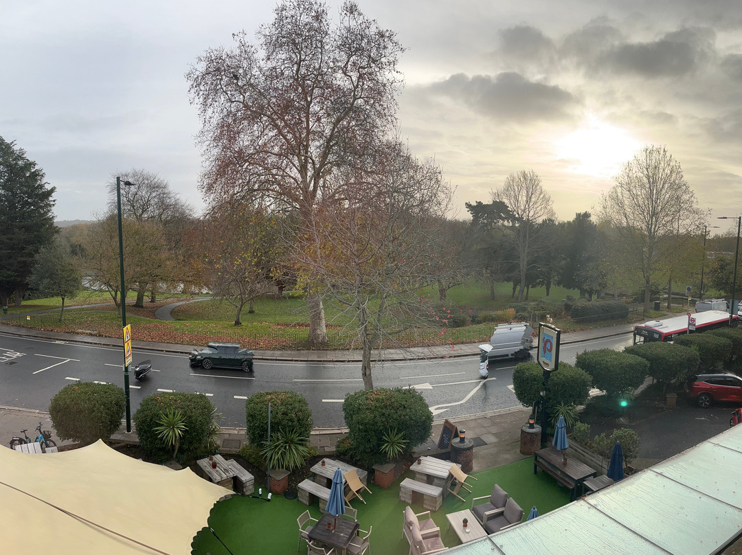 亚历山大教皇酒店主图