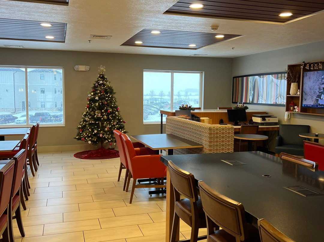 Holiday Inn Express & Suites Le Mars By IHG主图