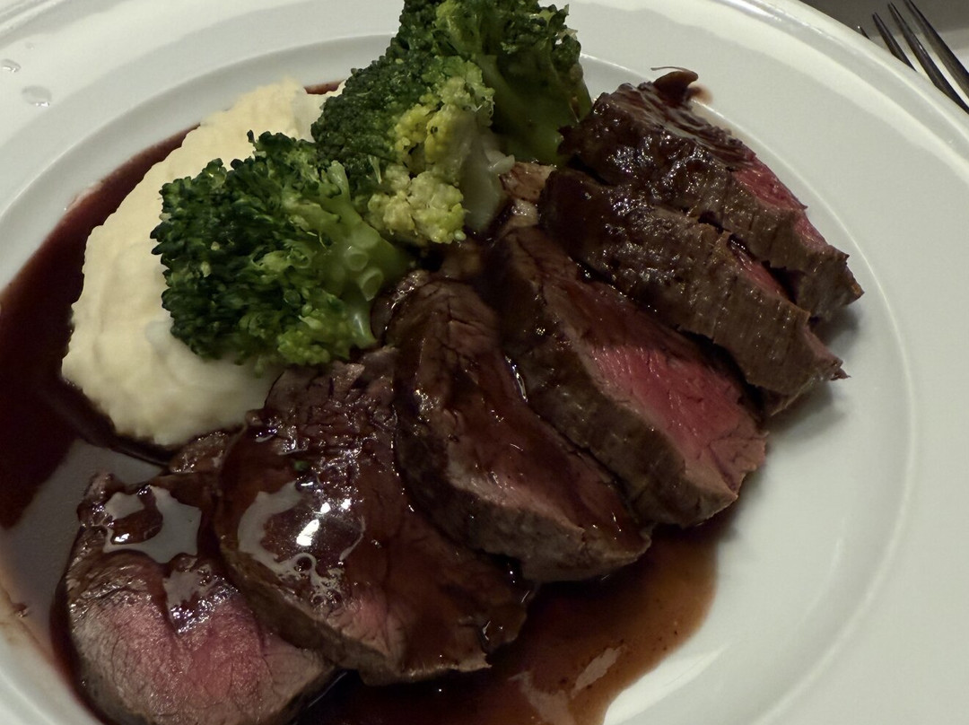 皇家花园伊斯洛特套房酒店