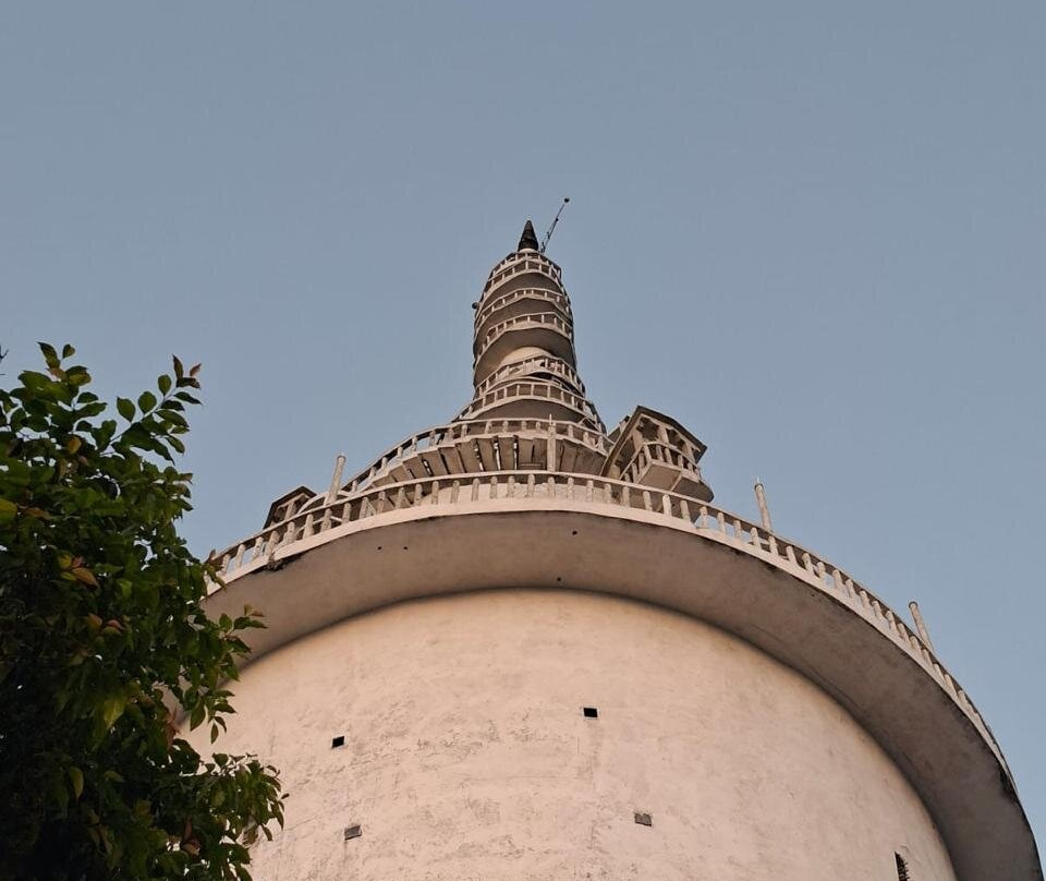 Ambuluwawa Tower-Gampola必去景点