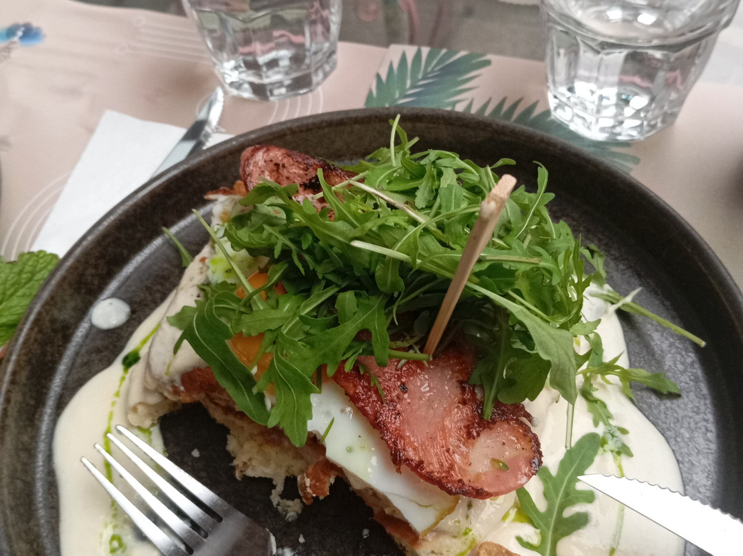 Mr. Peacock-Chalandri必去景点