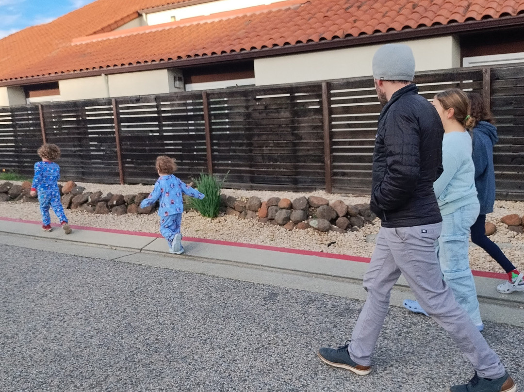 查米纳德度假及酒温泉酒店主图