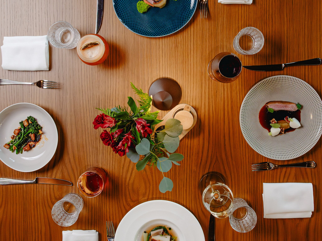 High Tide - La Bahia Hotel & Spa