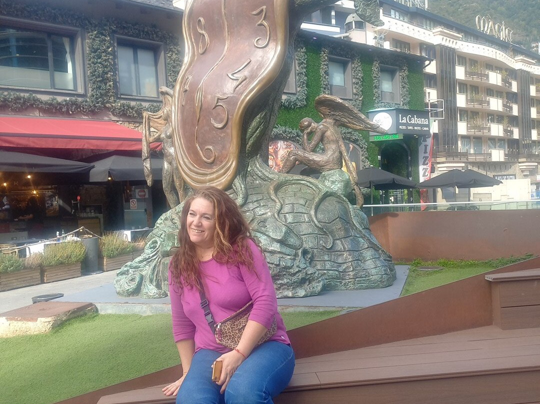 永恒的时间雕塑-安道尔城必去景点