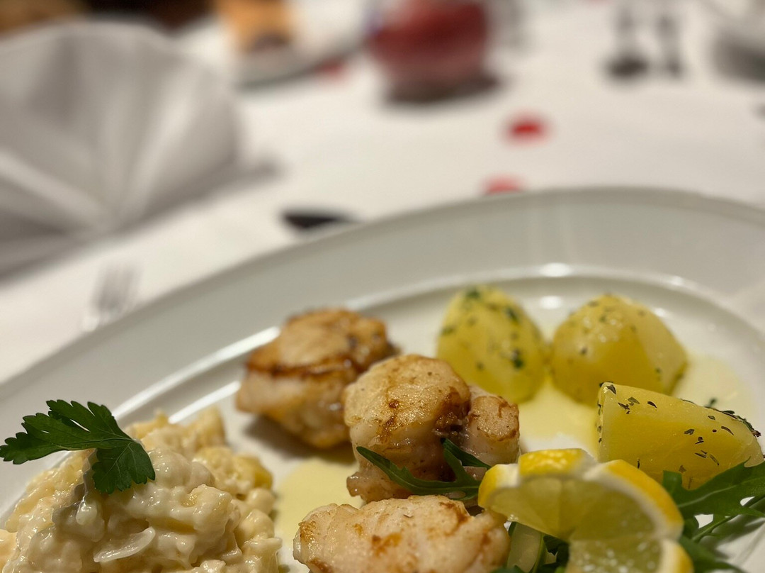 厄贝尔酒店主图