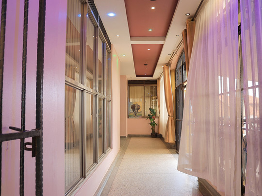 Reinah Tourist Hotel主图