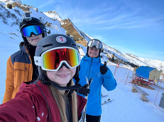 Buri Sport-格林德瓦必去景点