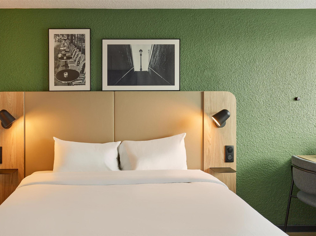 圣日尔曼莱昂酒店住宿-钟楼圣日耳曼拉耶酒店