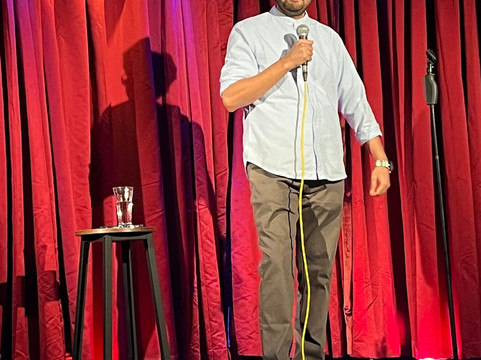 Cahir Comedy Club-卡希尔必去景点