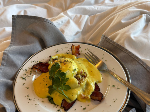 米拉马尔海滩龙柏酒店主图