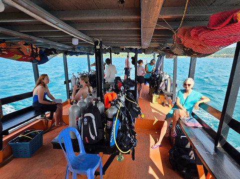 Koh Rong Dive Center-高龙必去景点