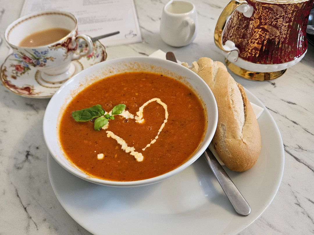 Simona's Traditional Tearooms & Cafe