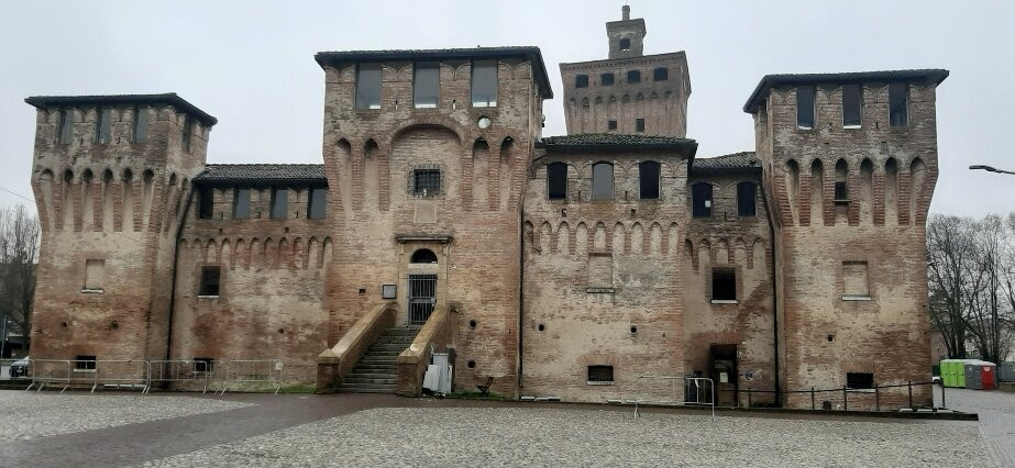 Antica Rocca di Cento-琴托必去景点