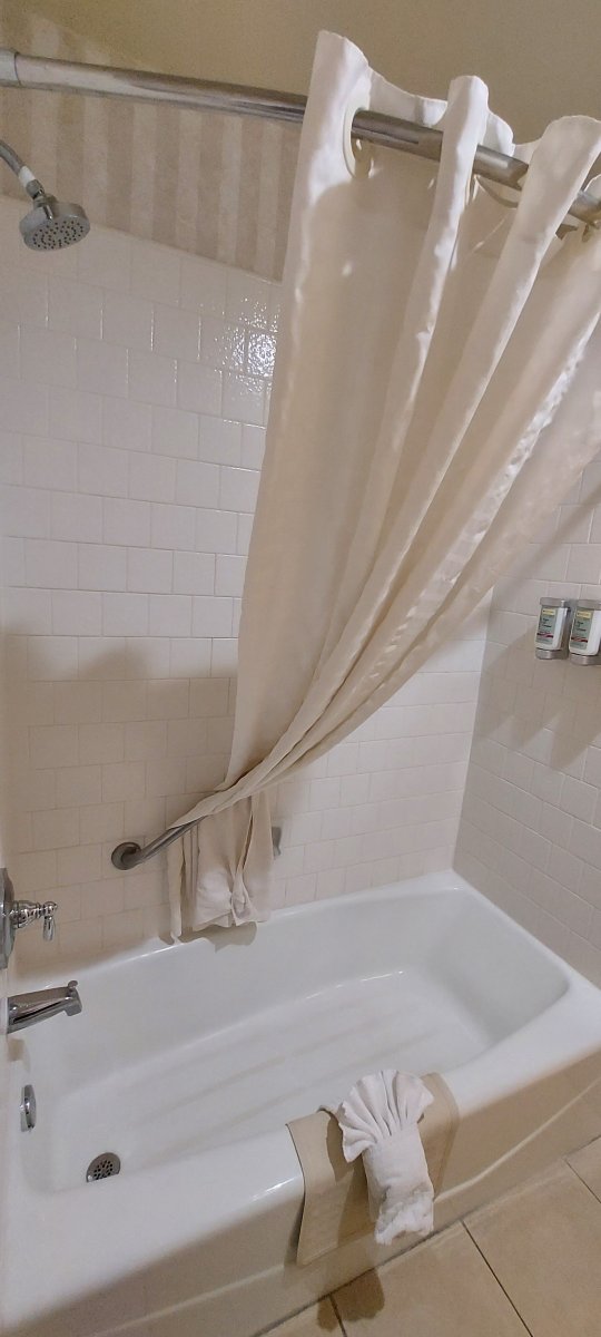 帕萨迪纳贝斯特韦斯特酒店-浴室