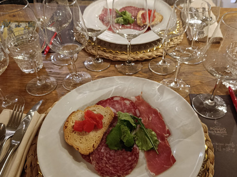 Agricola Poggio Ai Laghi-蒙特里久尼必去景点