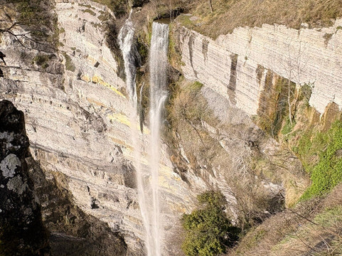 Cascada de Gujuli-Izarra必去景点