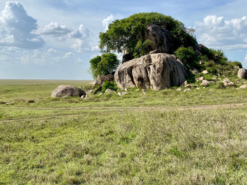 Latitude Explorers-Fontenay-les-Briis必去景点
