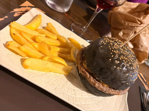 Vineria Birreria Ottocento-Morbegno必去景点