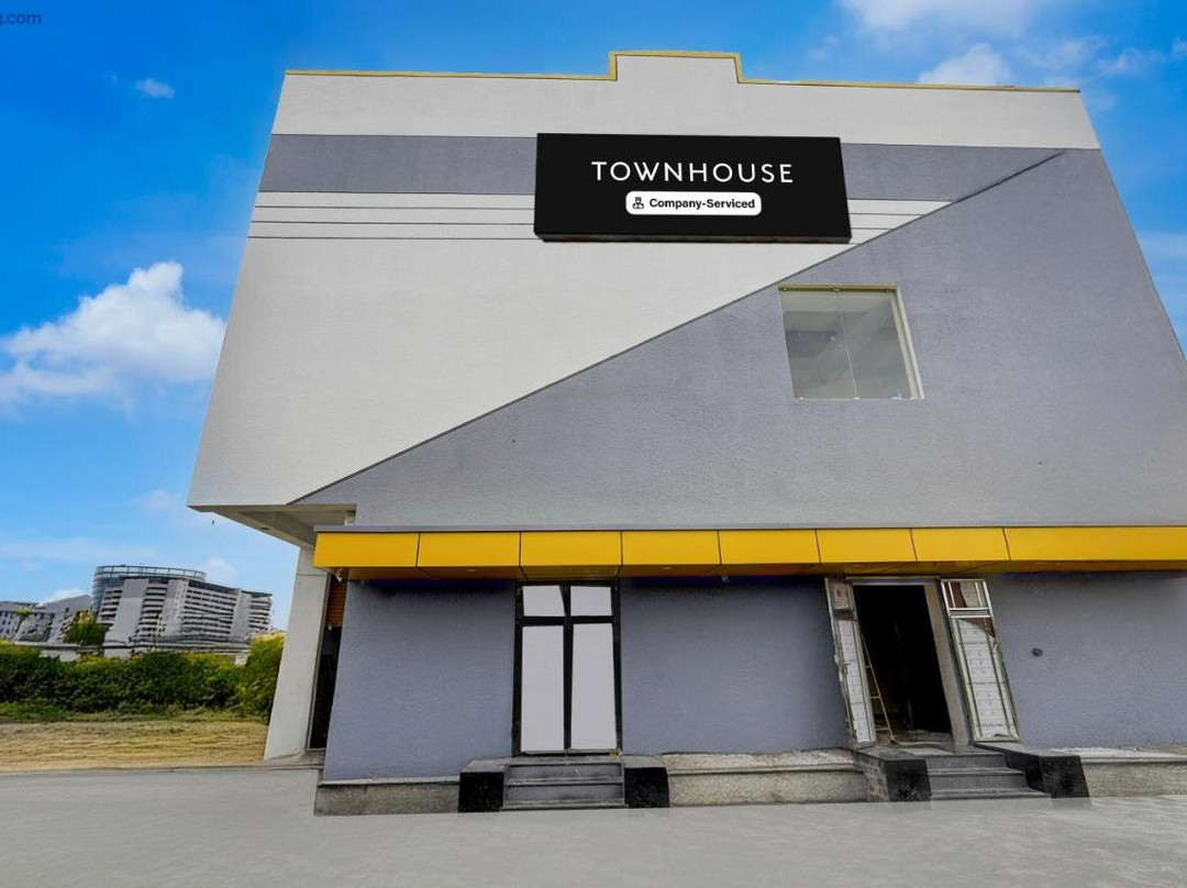 Super Townhouse Guduvancheri Junction Formerly Zafe Commercial