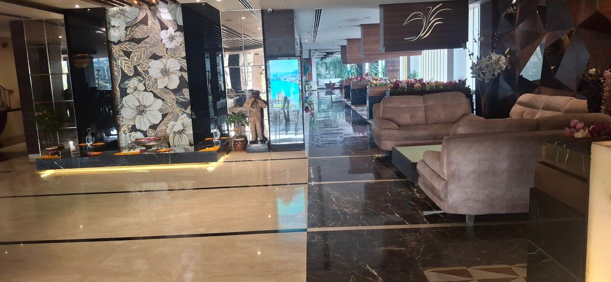 哈立德瓦尔戈德温酒店-官方