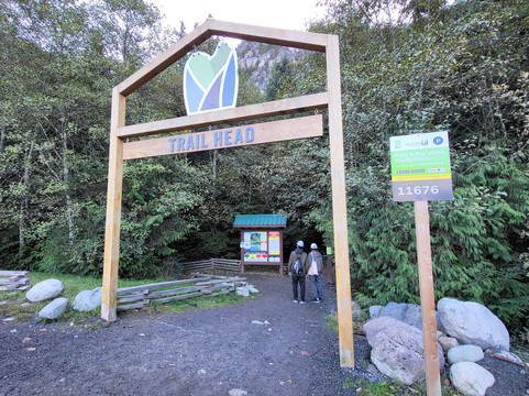 Shannon Falls Provincial Park-斯阔米什必去景点