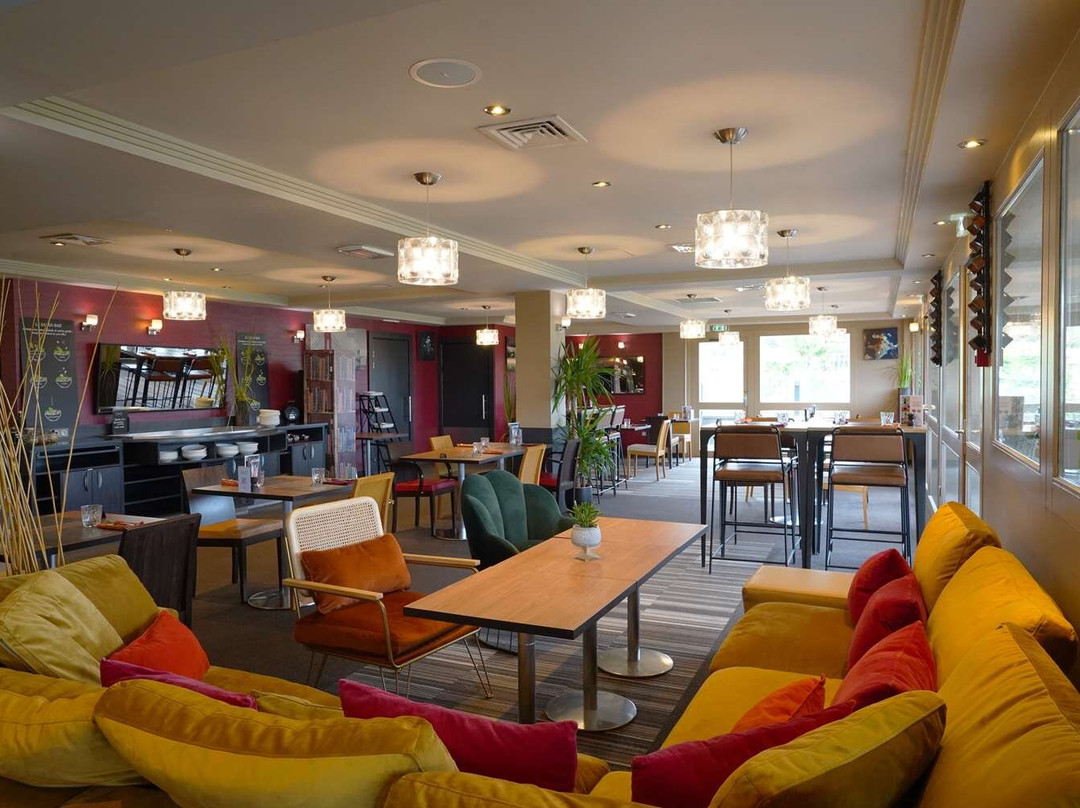 Feignies酒店住宿-Best Western Hôtel L'Atelier 117