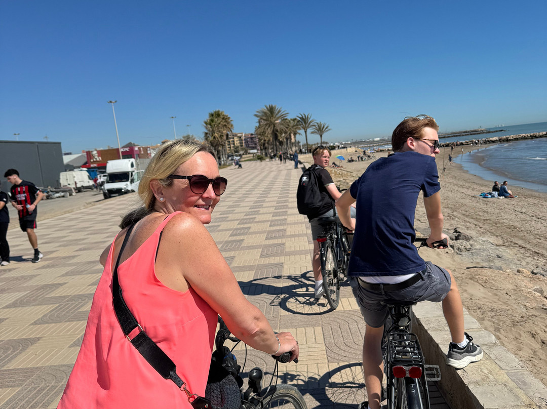 Beach Bikes Valencia-巴伦西亚必去景点