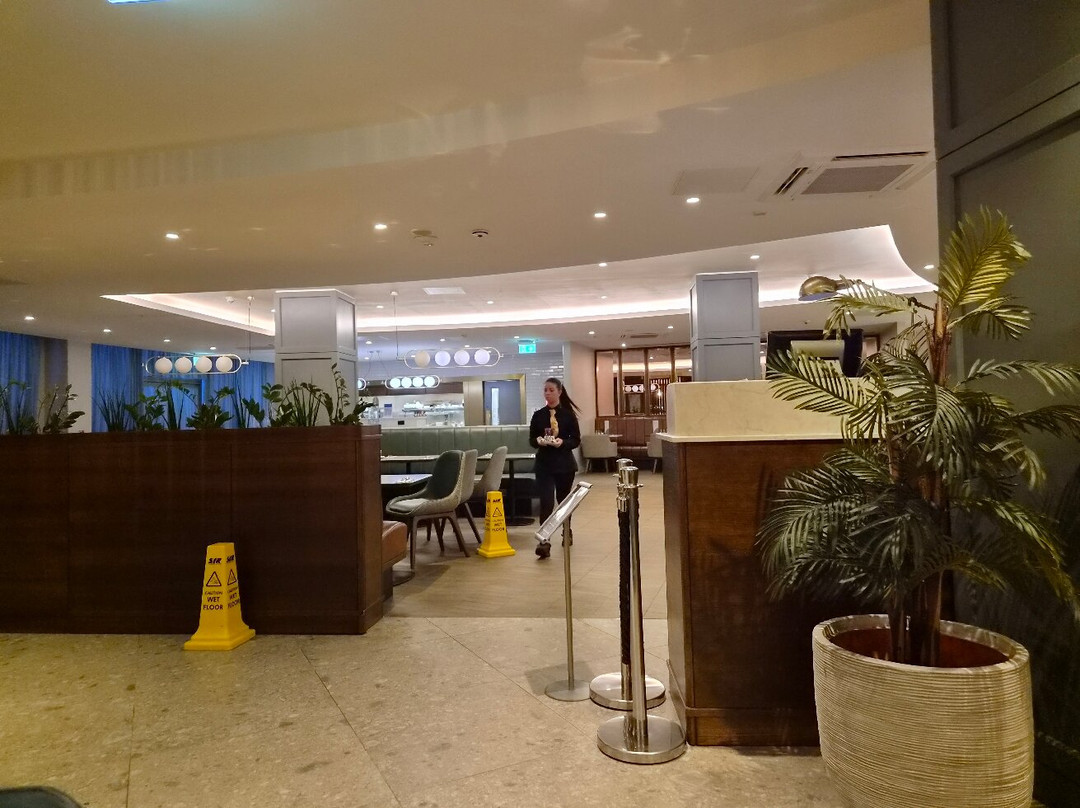 阿斯别克特西园酒店主图