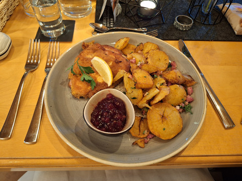 Hotel Zum Kramerwirt主图