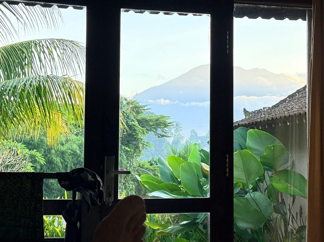 吉里嘉瑞克酒店主图