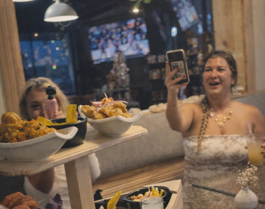 Redot Cevichery & Oyster Bar