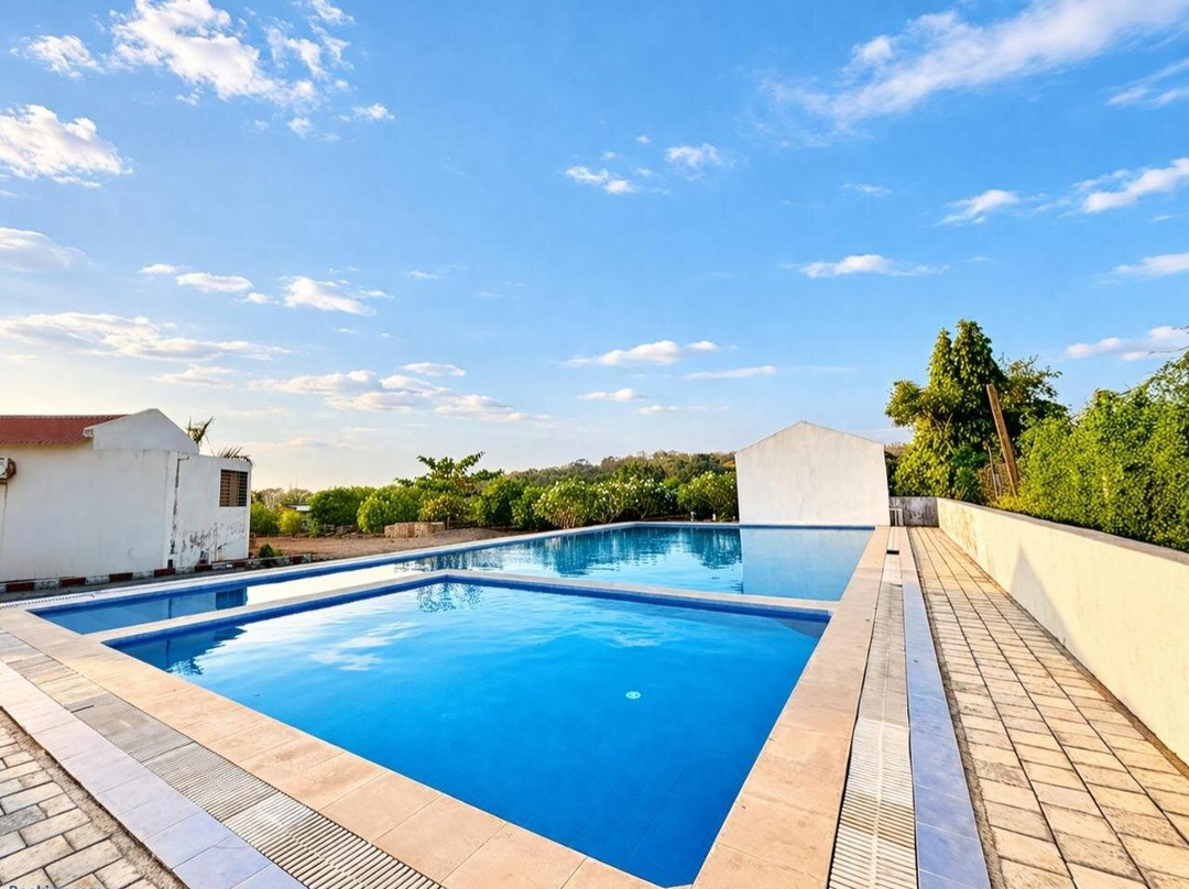 Vanray Farm And Resort
