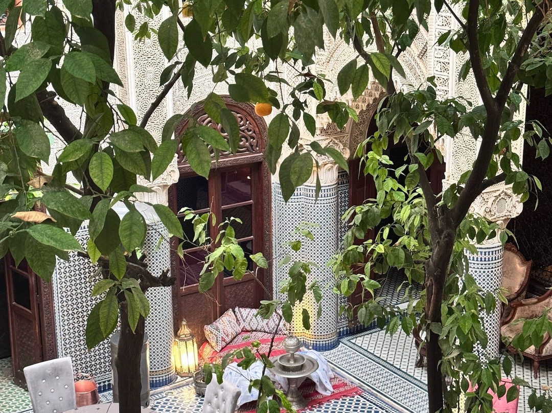 里亚德阿兰亚酒店主图