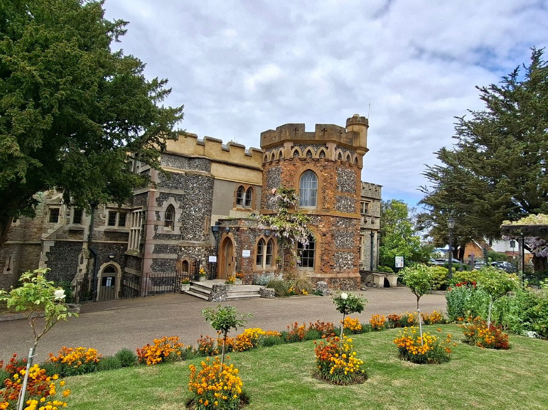 Whitstable Castle & Gardens-惠茨特布尔必去景点