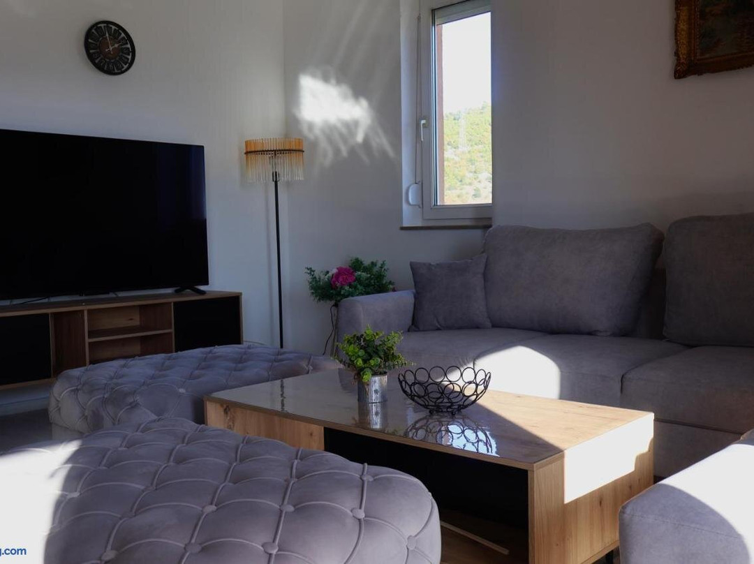 Apartmani Ana