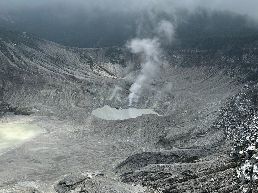 Tangkuban Perahu-连旺必去景点