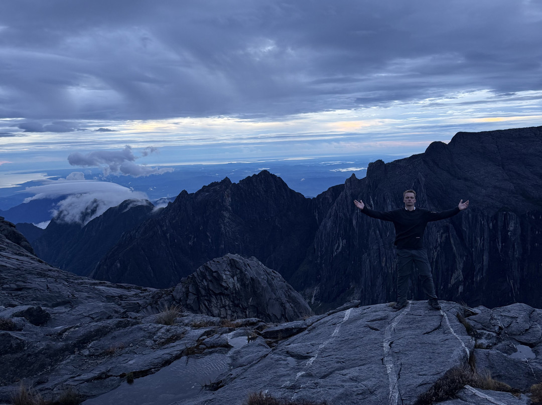 Let's Climb Mount Kinabalu-亚庇区必去景点