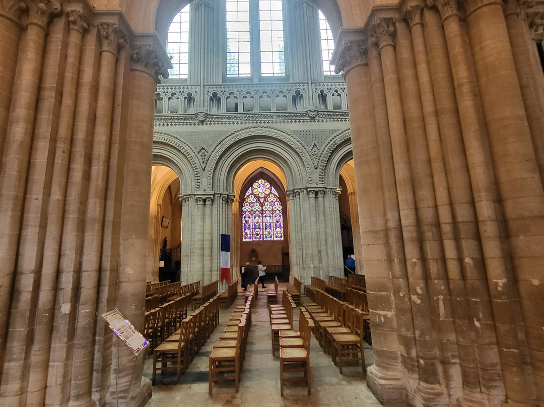 Cathedrale Notre-Dame-巴约必去景点