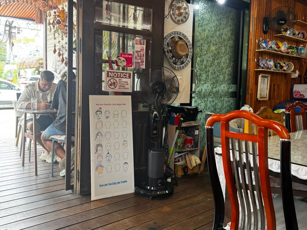 Baan Mai Cafe & Restaurant Phuket